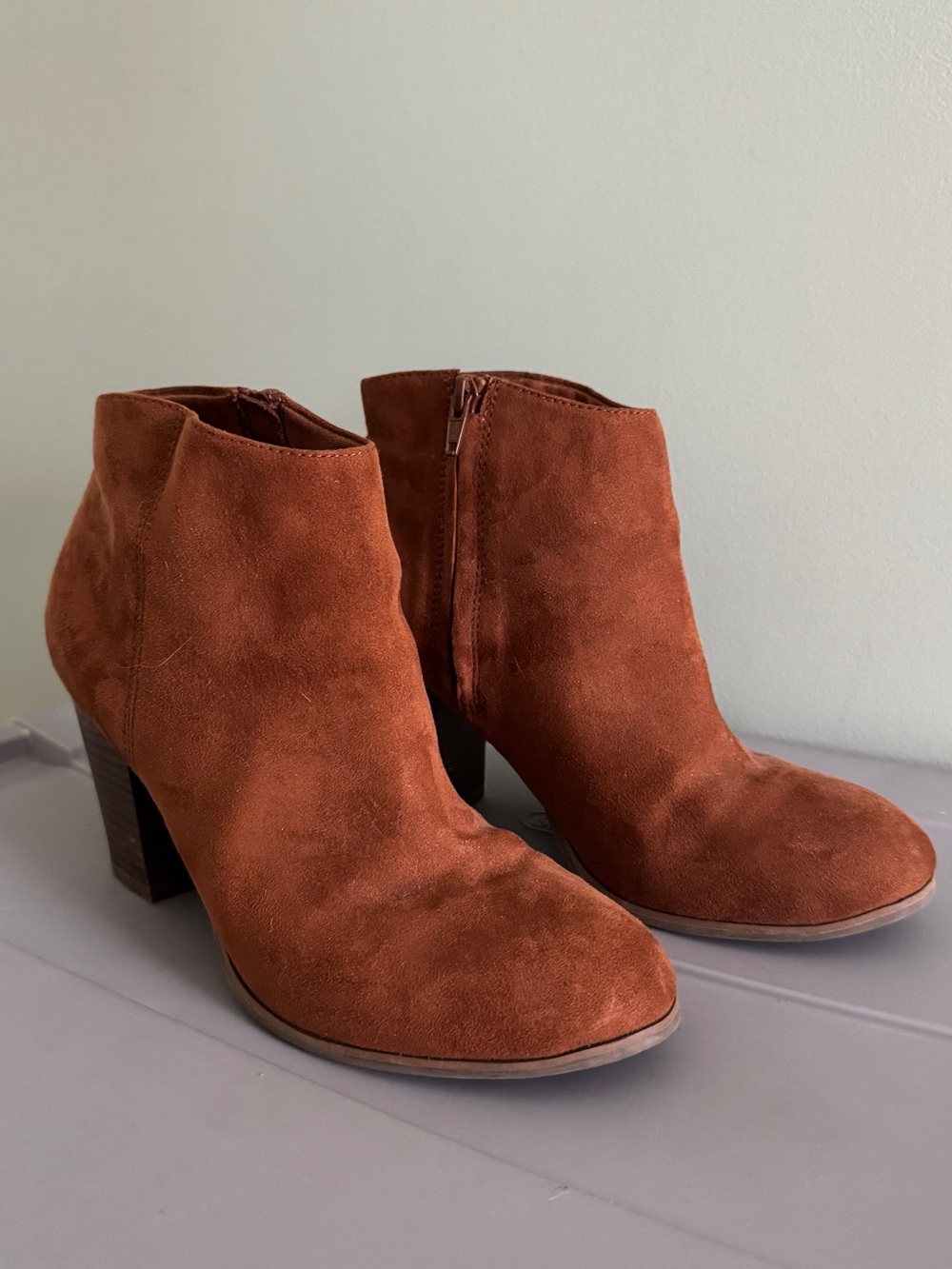 Old Navy Women's Brown Suede Ankle Booties